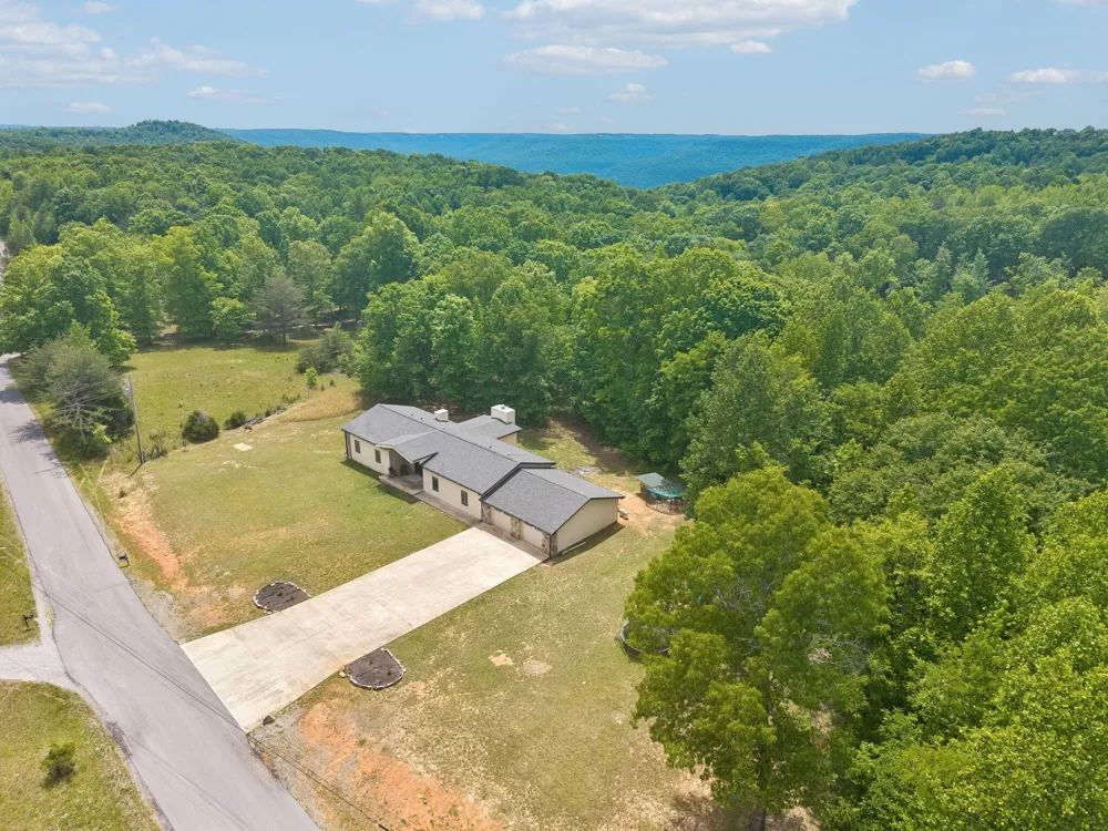 1500 Jackson Point Road Sewanee, TN 37375