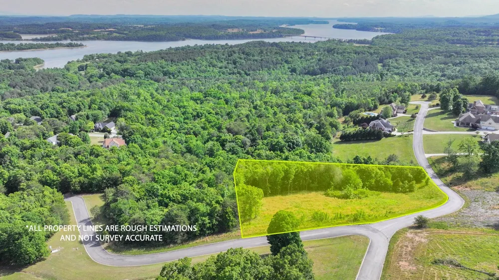 13 Riversound Drive Dayton, TN 37321