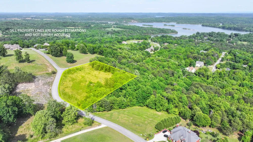 13 Riversound Drive Dayton, TN 37321