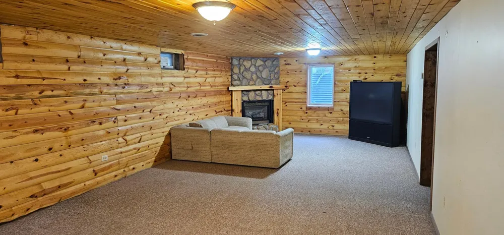 18492 Raymond Drive SE Cass Lake, MN 56633