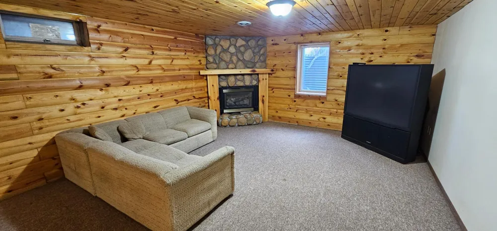 18492 Raymond Drive SE Cass Lake, MN 56633