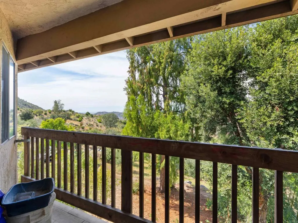 9549 Vista Aleta Valley Center, CA 92082