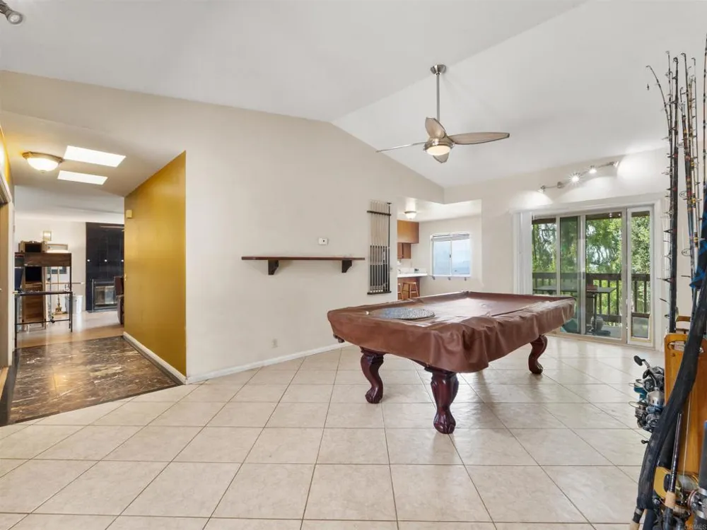 9549 Vista Aleta Valley Center, CA 92082