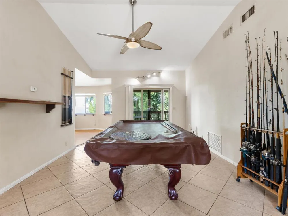 9549 Vista Aleta Valley Center, CA 92082