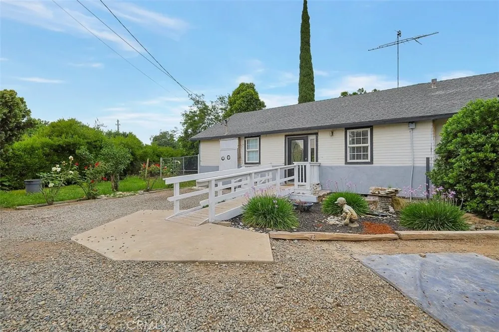 10863 Highway 99 Live Oak, CA 95953