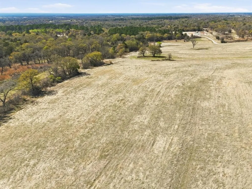 2548 County Road 2690 Alvord, TX 76225
