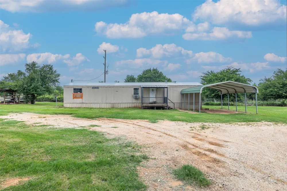 11846 Prairie Hill Drive Hearne, TX 77859