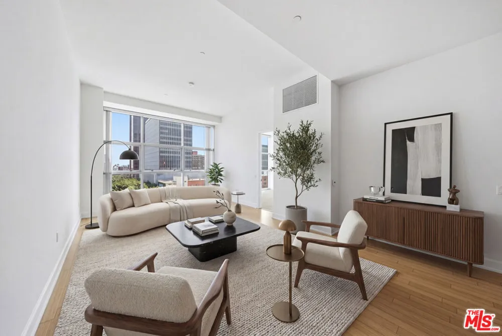 3223 W 6th Street #605 Los Angeles, CA 90020