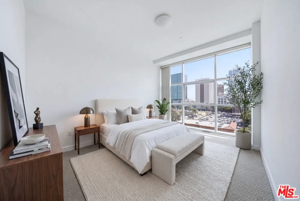 3223 W 6th Street #605 Los Angeles, CA 90020