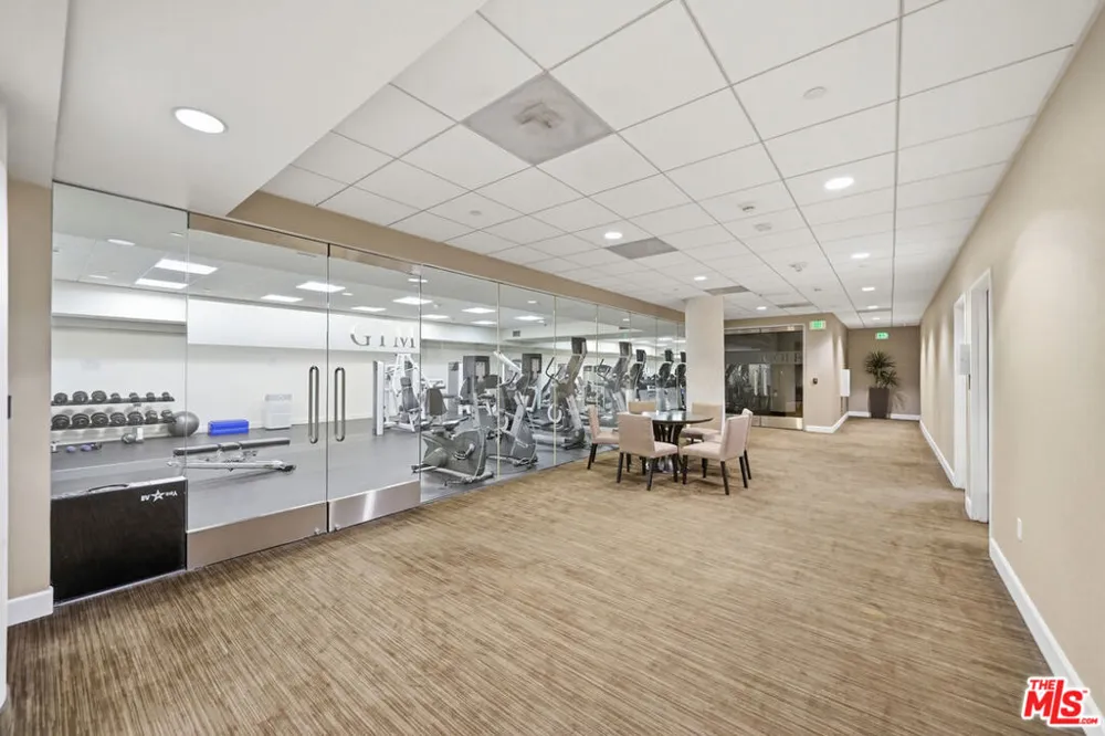 3223 W 6th Street #605 Los Angeles, CA 90020