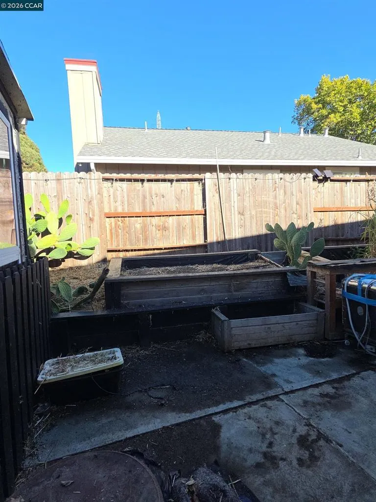 1020 Pueblo Ct Vallejo, CA 94591