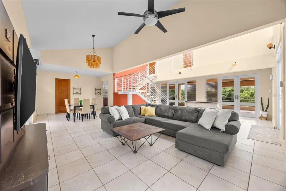 23 & 24 HACIENDA CARABALI Luquillo, PR 00773