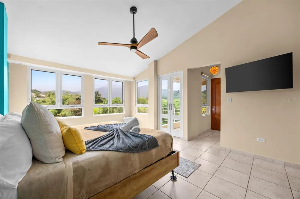 23 & 24 HACIENDA CARABALI Luquillo, PR 00773