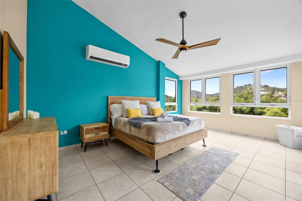 23 & 24 HACIENDA CARABALI Luquillo, PR 00773
