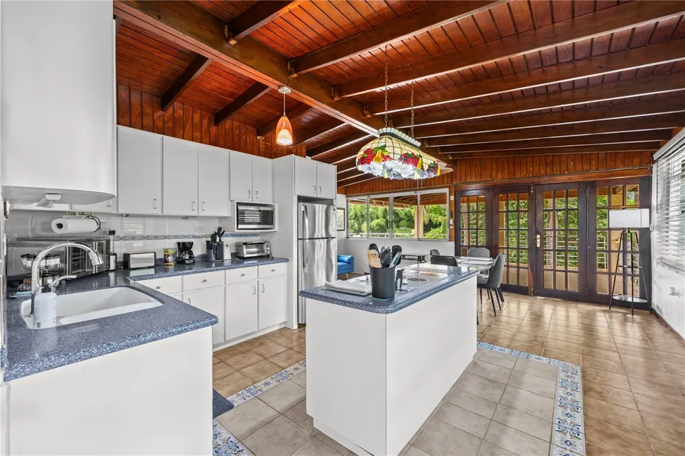 23 & 24 HACIENDA CARABALI Luquillo, PR 00773