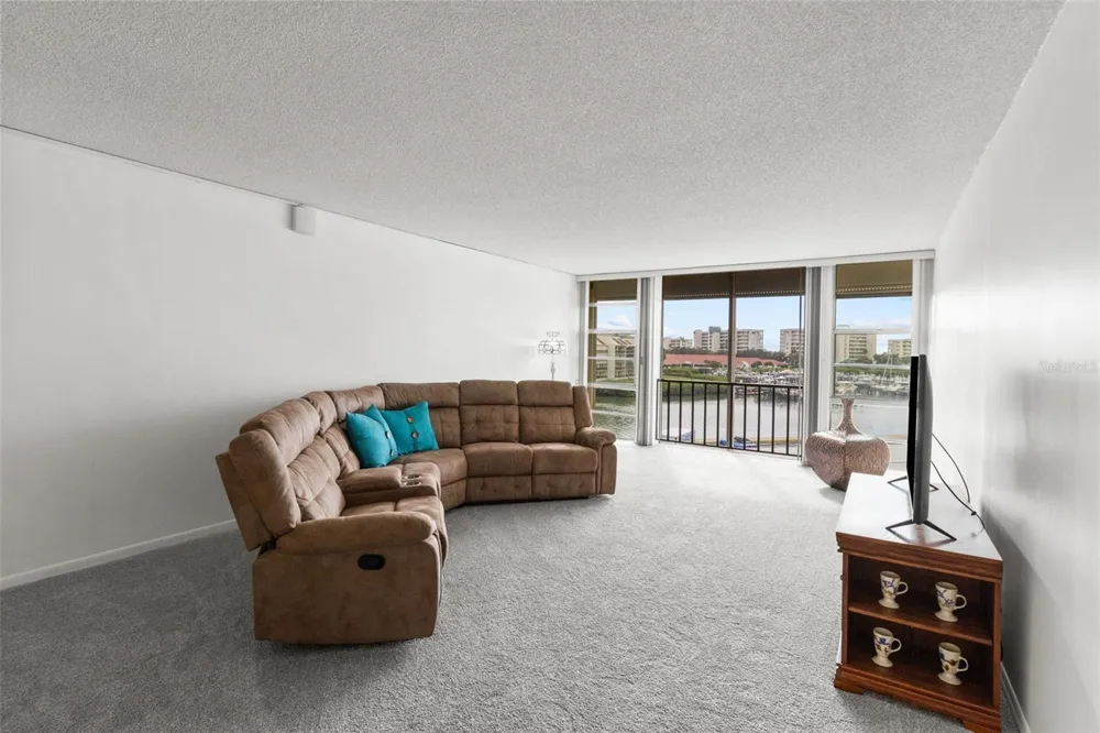 7400 SUN ISLAND DRIVE S #412 South Pasadena, FL 33707