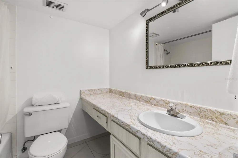 7400 SUN ISLAND DRIVE S #412 South Pasadena, FL 33707