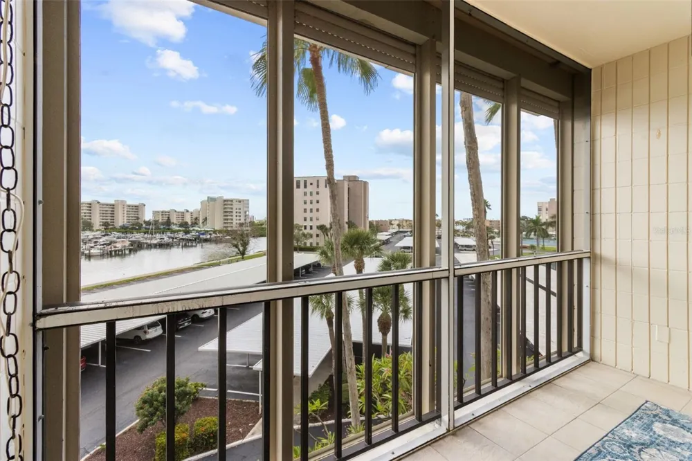 7400 SUN ISLAND DRIVE S #412 South Pasadena, FL 33707