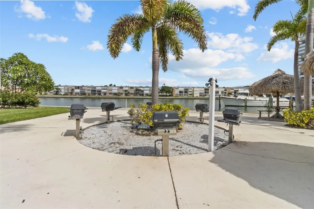 7400 SUN ISLAND DRIVE S #412 South Pasadena, FL 33707