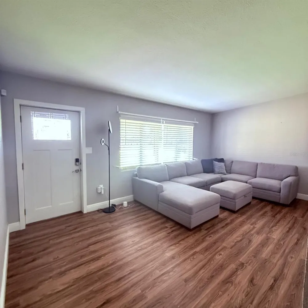 2940 LAKE MARGARET DRIVE Orlando, FL 32806