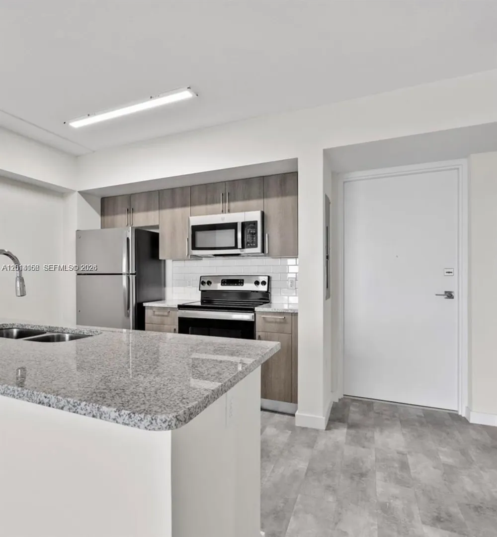 400 NW 112th Ave #828 Sweetwater, FL 33172