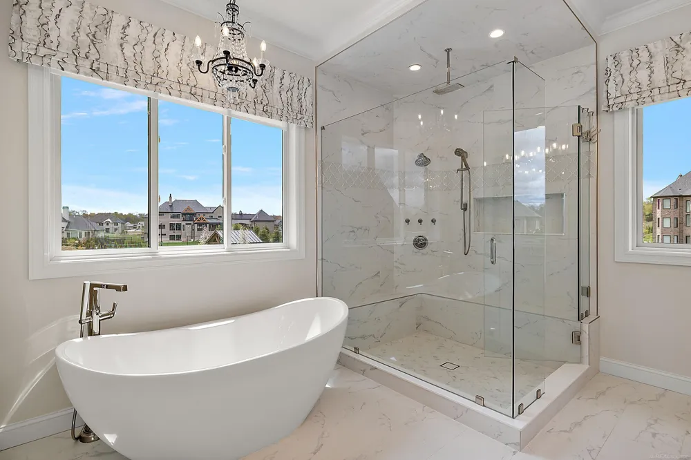 61573 Cotswold Drive Washington Township, MI 48094