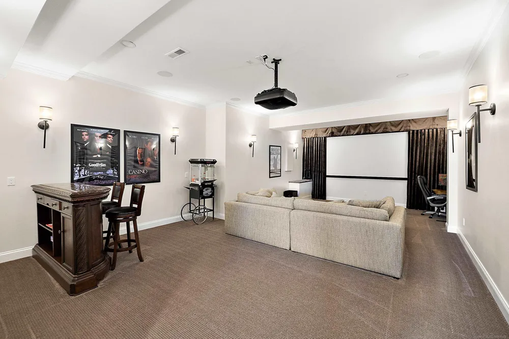 61573 Cotswold Drive Washington Township, MI 48094