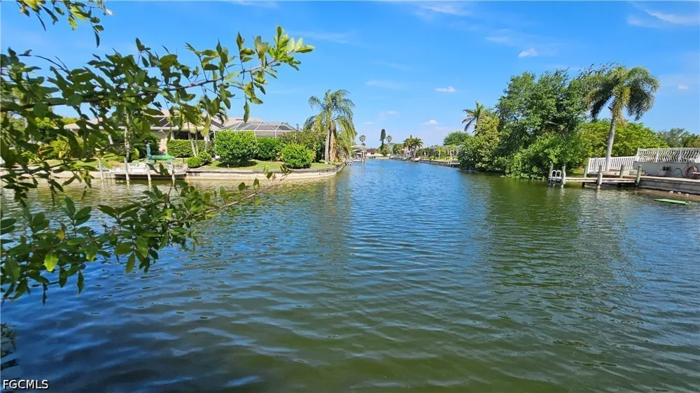 SE 10th Avenue Cape Coral, FL 33990
