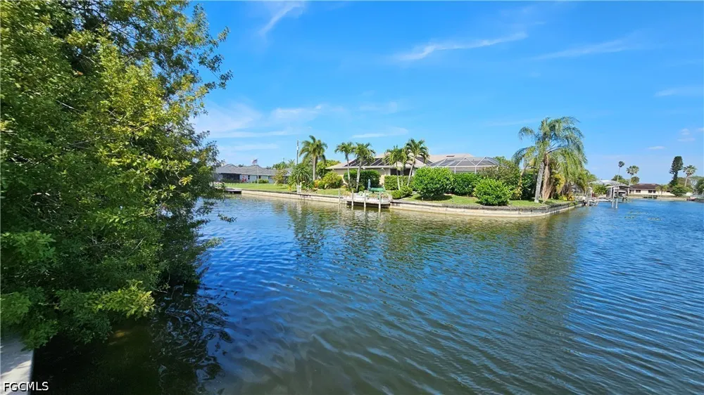 SE 10th Avenue Cape Coral, FL 33990