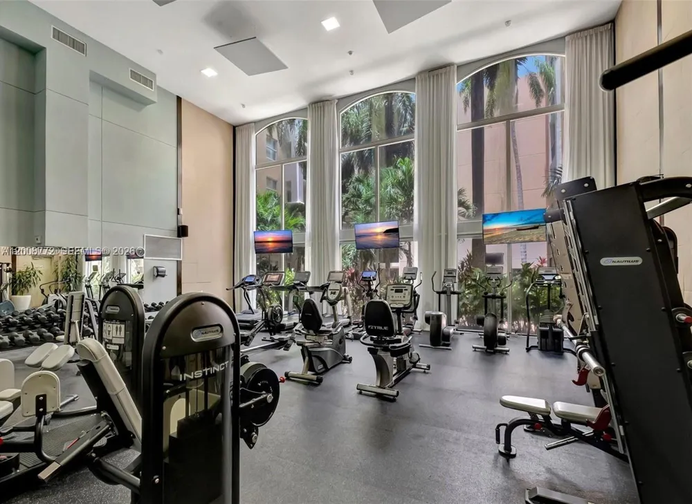 17145 Bay Rd #4102 Sunny Isles Beach, FL 33160