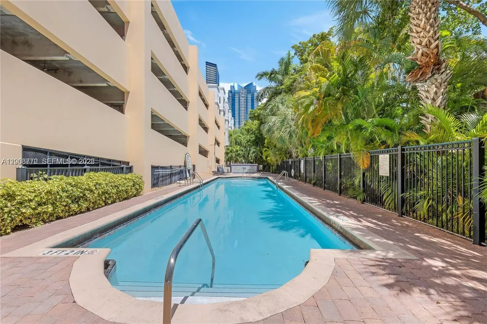 17145 Bay Rd #4102 Sunny Isles Beach, FL 33160