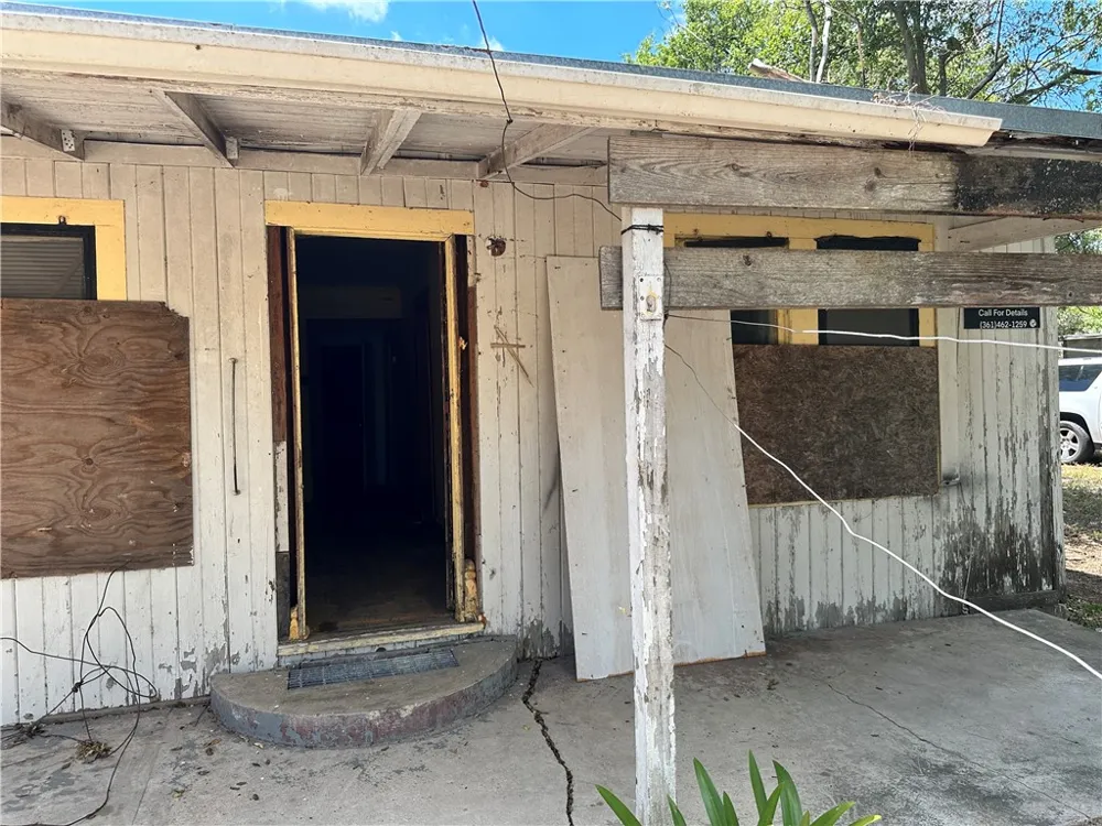 1311 Morris Avenue Corpus Christi, TX 78401