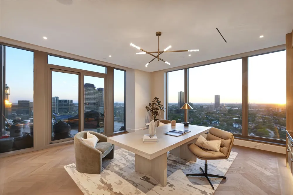 1275 S Post Oak Lane #2502 Houston, TX 77056