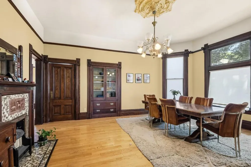1833 Clinton Avenue Alameda, CA 94501