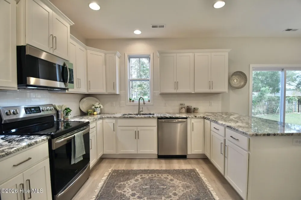 1059 Lexington Avenue NE Leland, NC 28451