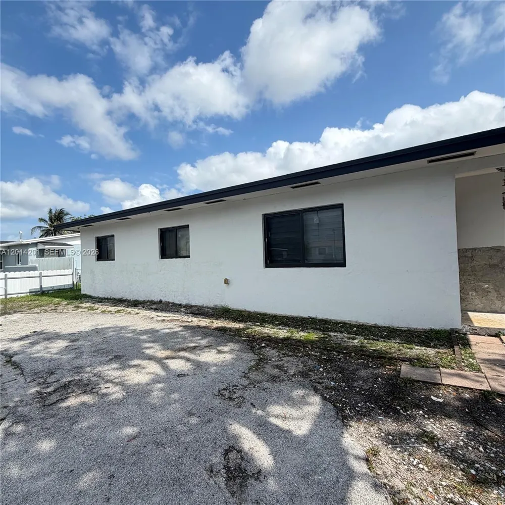 1410 199TH St Miami Gardens, FL 33169