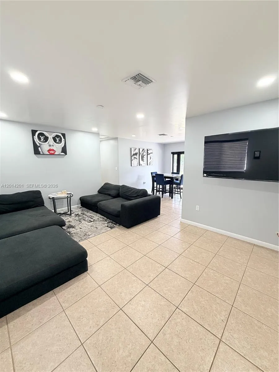 1410 199TH St Miami Gardens, FL 33169