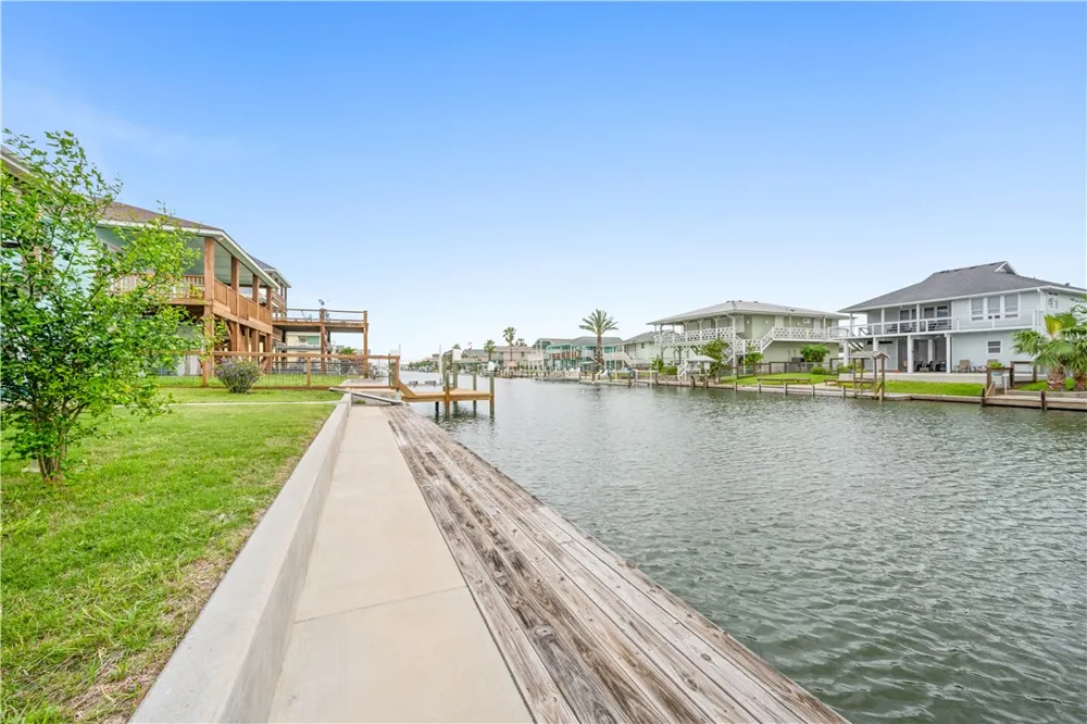 151 Port Royal City By The Sea, TX 78336
