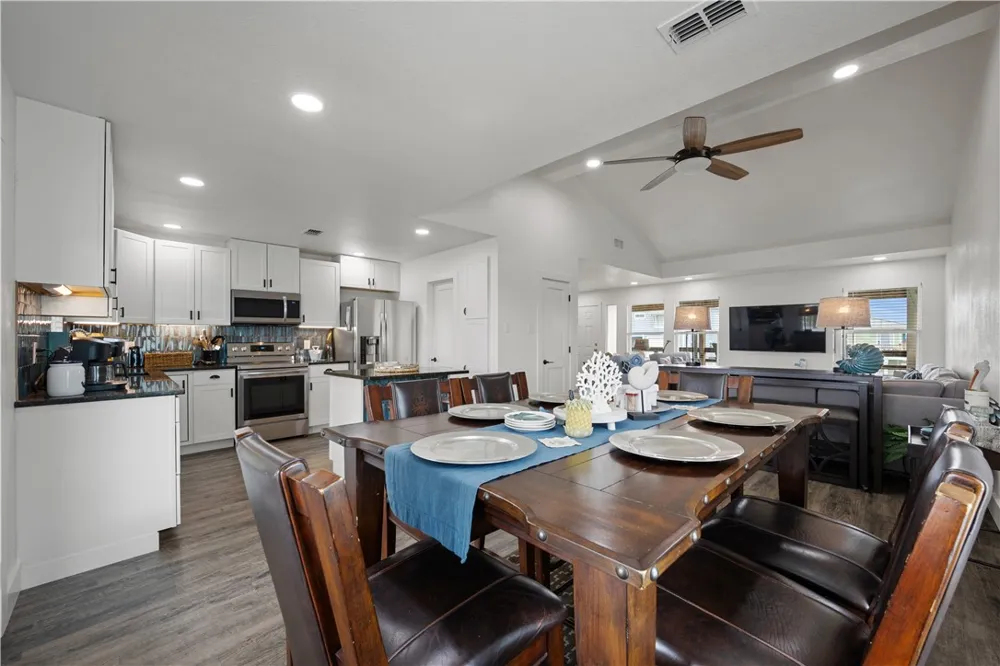 151 Port Royal City By The Sea, TX 78336
