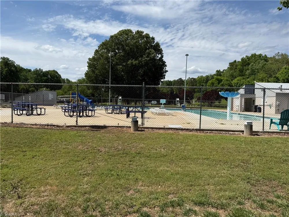 765 Oakland Drive #C Elkin, NC 28621