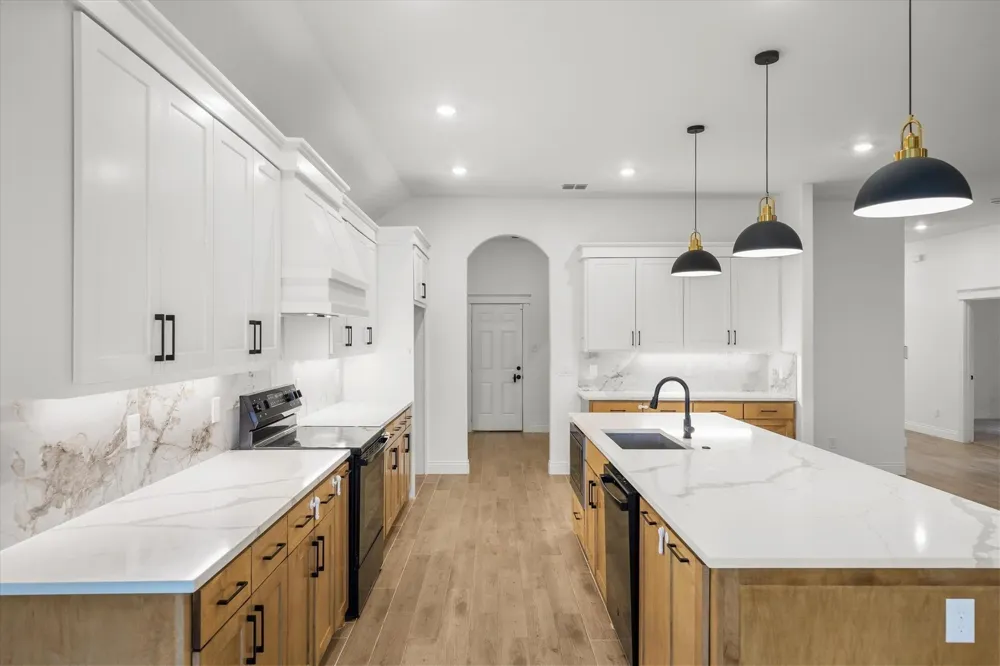 1868 Meadowview Canton, TX 75103
