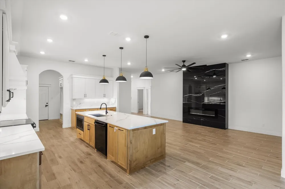 1868 Meadowview Canton, TX 75103