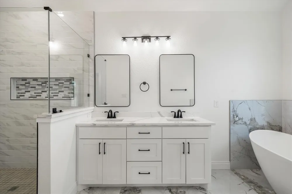 1868 Meadowview Canton, TX 75103