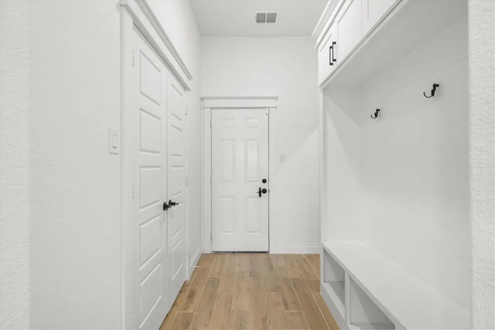 1868 Meadowview Canton, TX 75103