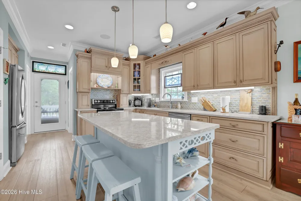 117 Beachwood Drive Surf City, NC 28445