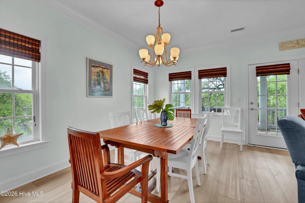 117 Beachwood Drive Surf City, NC 28445