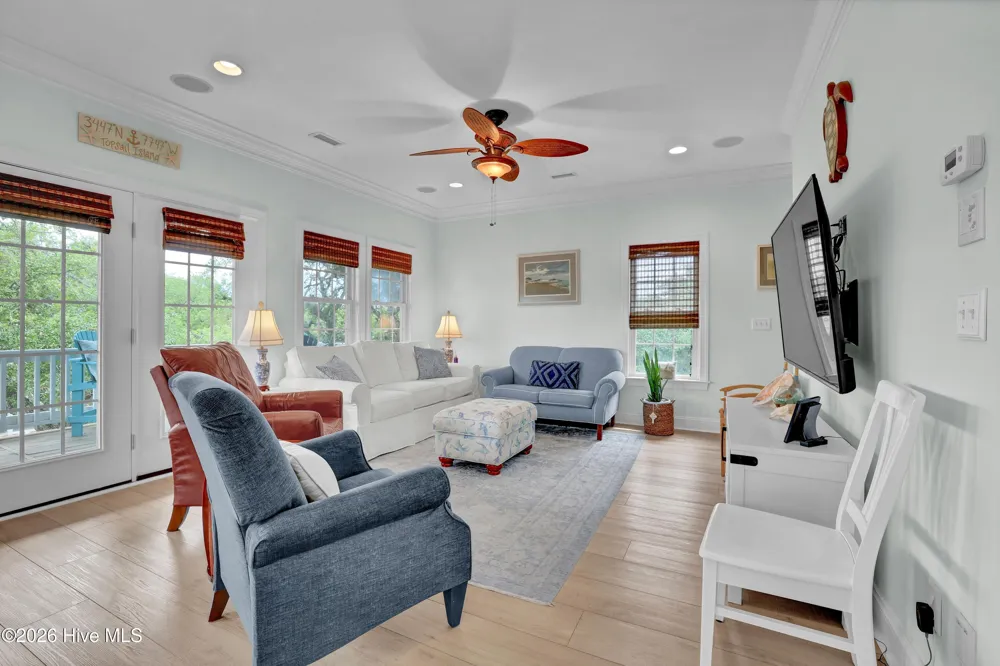 117 Beachwood Drive Surf City, NC 28445