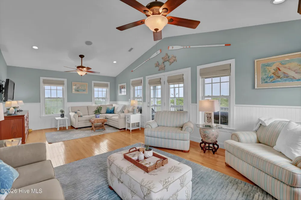 117 Beachwood Drive Surf City, NC 28445