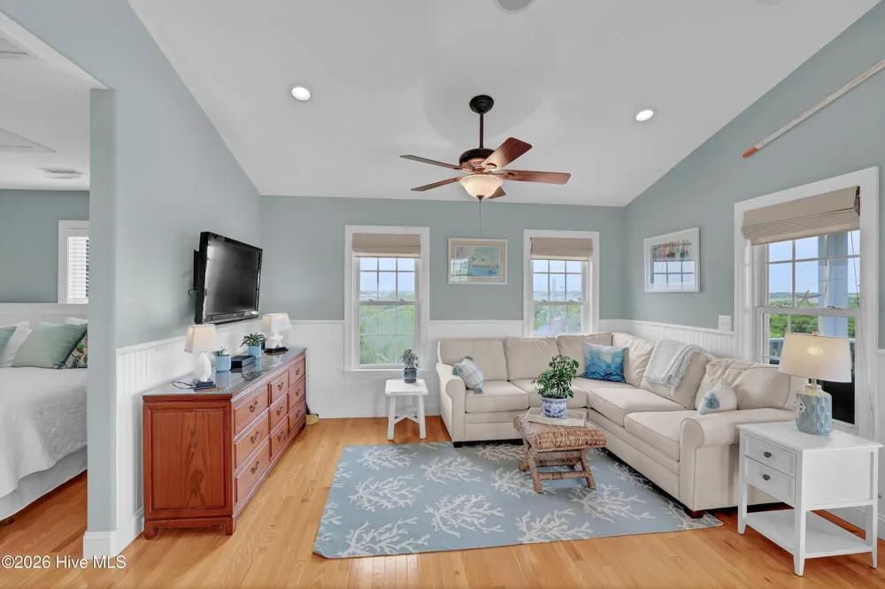 117 Beachwood Drive Surf City, NC 28445