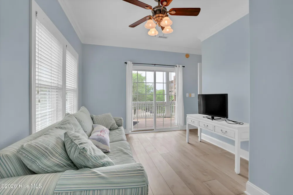 117 Beachwood Drive Surf City, NC 28445